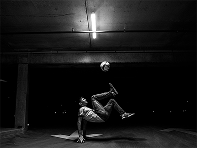 maelfutbol-jongle-football-freestyle-garage